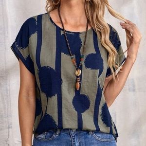 EMERY ROSE Graphic Print Blouse NWOT